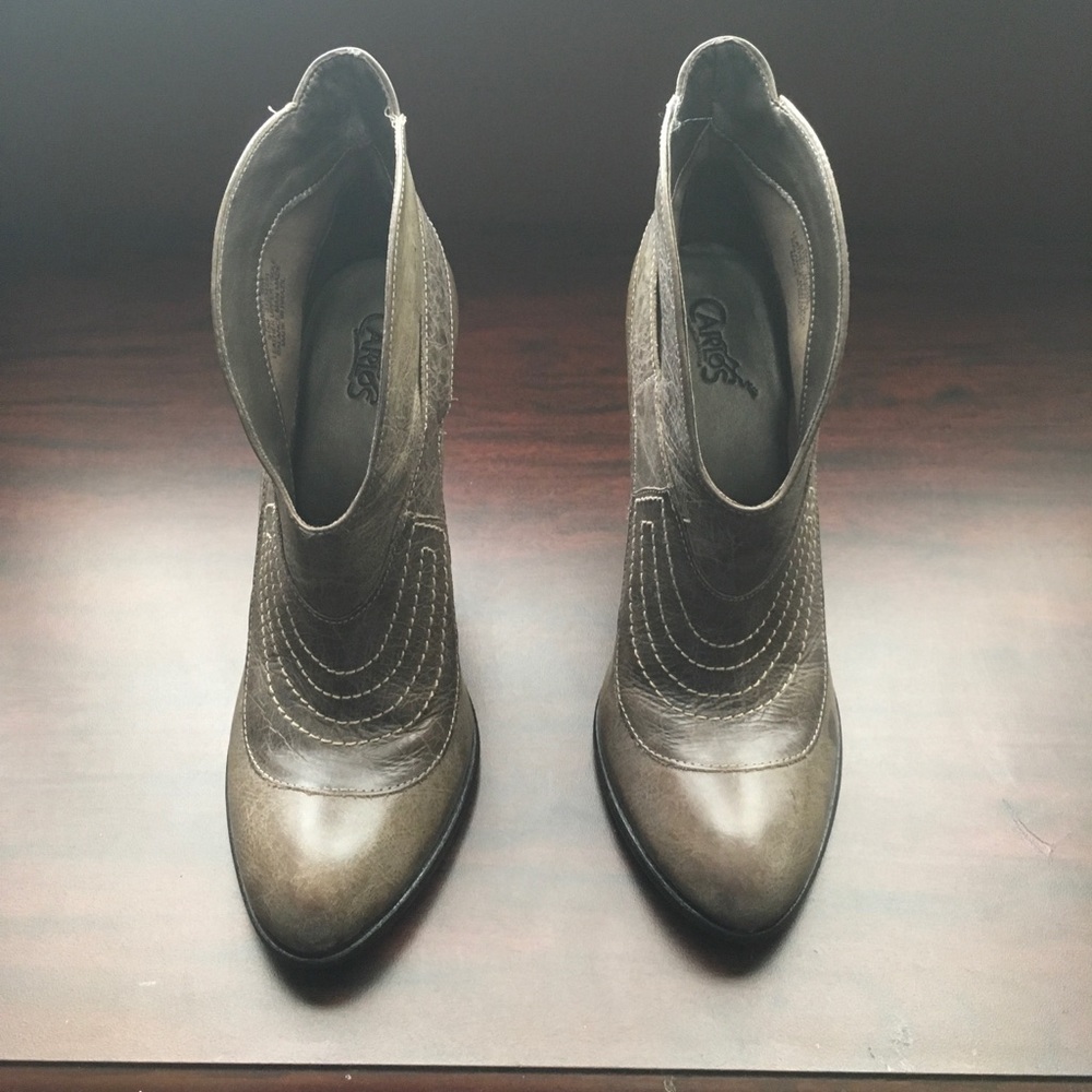 taupe leather Carlos Santana ankle boots 8